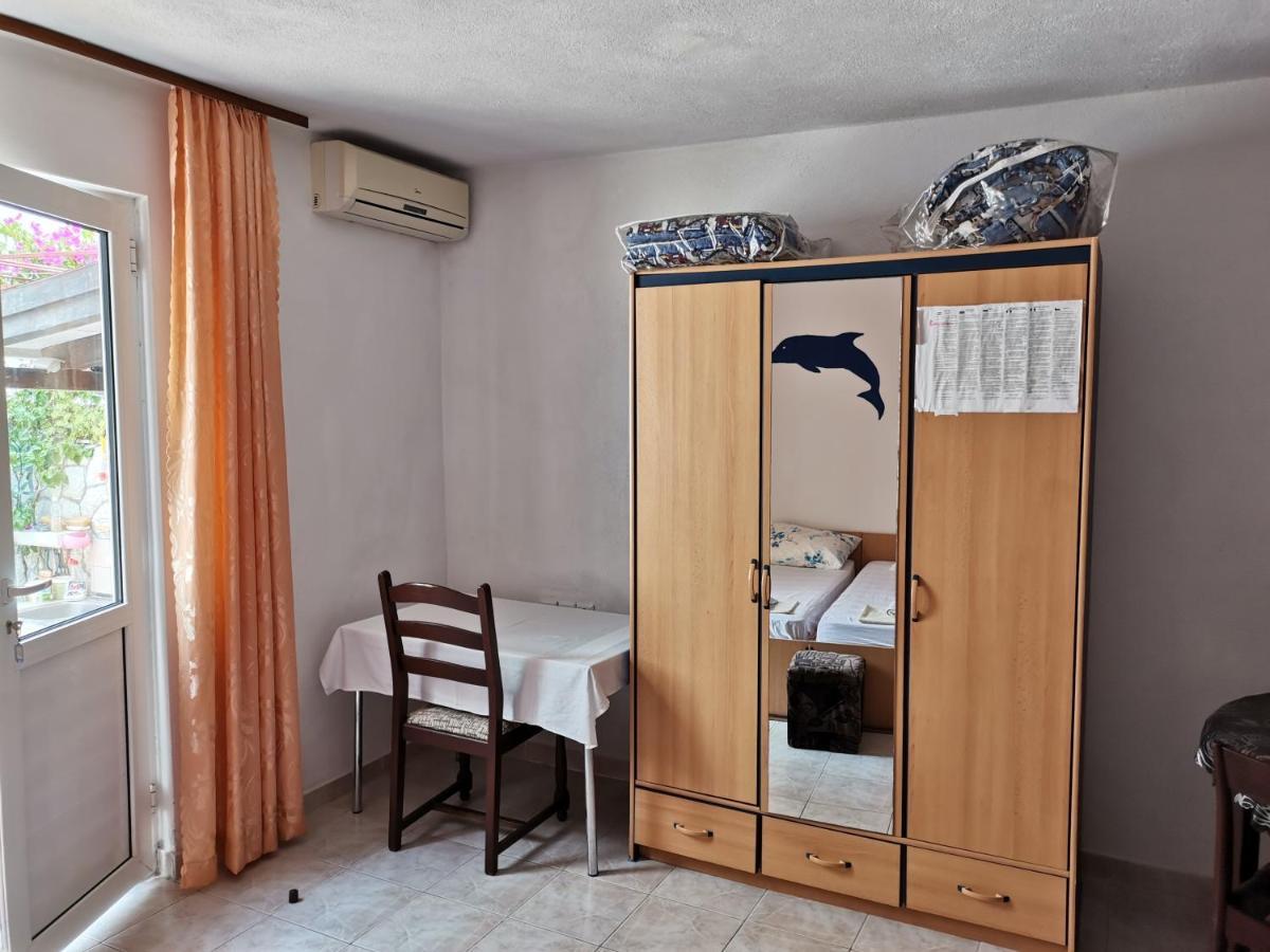 Apartments Radonic Hvar Town Bagian luar foto